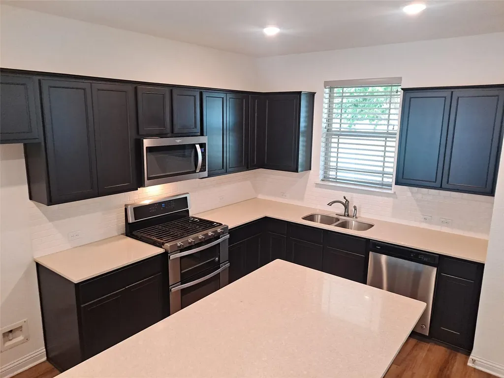 7903 Sutcliffe Drive Austin TX 78744