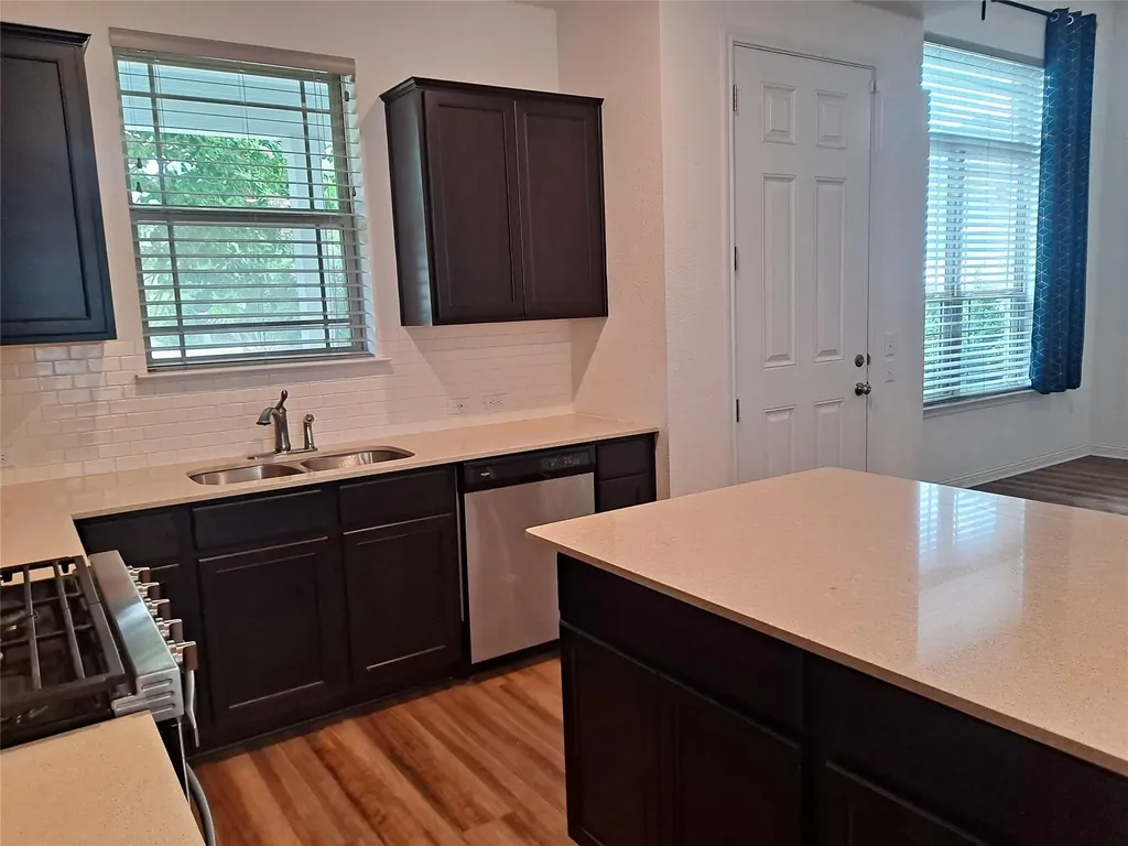 7903 Sutcliffe Drive Austin TX 78744