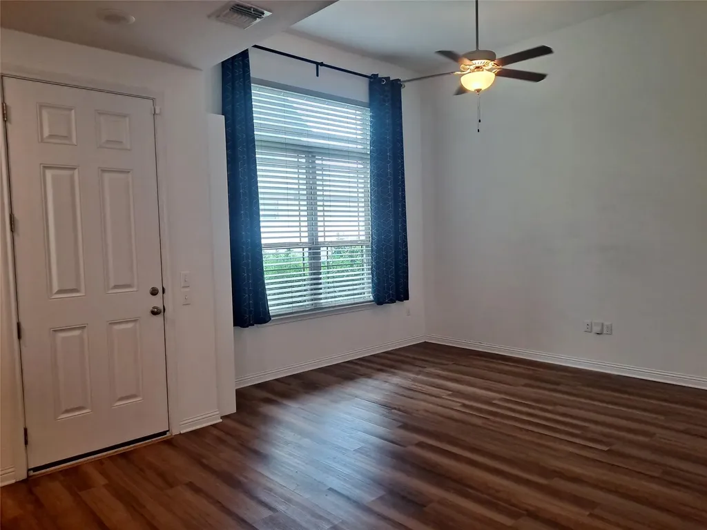 7903 Sutcliffe Drive Austin TX 78744