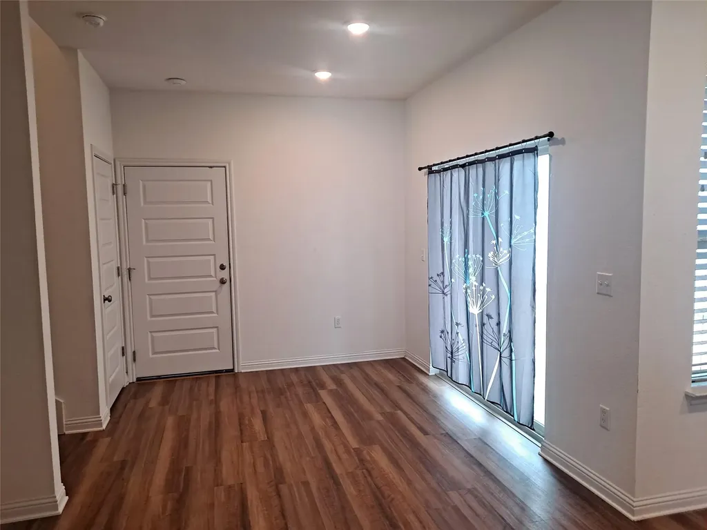 7903 Sutcliffe Drive Austin TX 78744