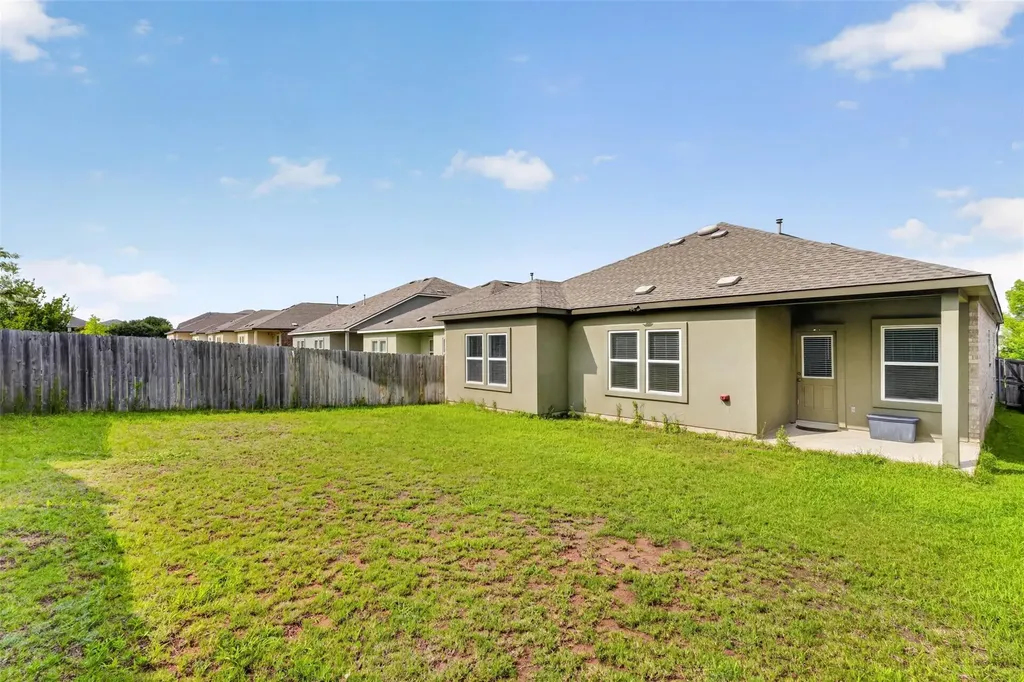 1301 Blackhaw Lane Leander TX 78641
