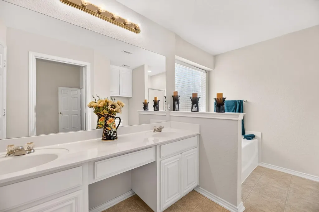 1604 Prickly Pear Street Lockhart TX 78644