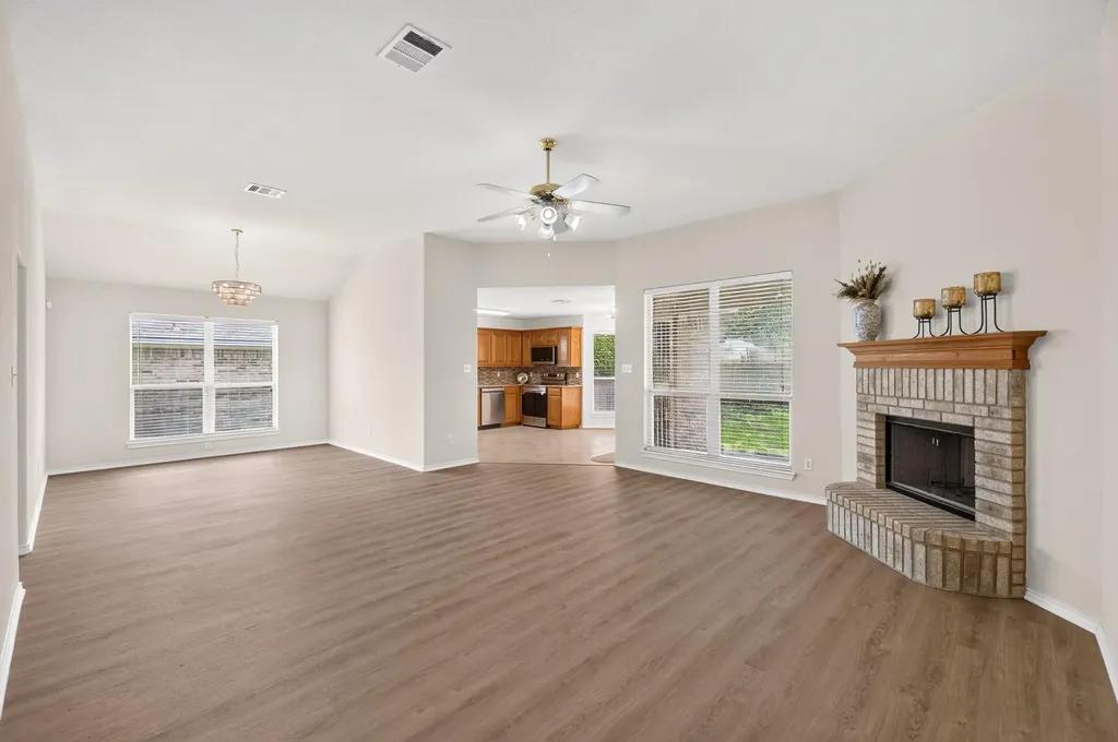 1604 Prickly Pear Street Lockhart TX 78644