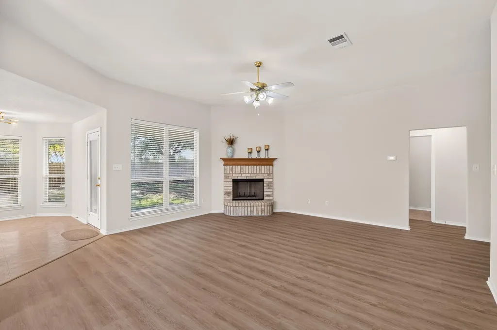 1604 Prickly Pear Street Lockhart TX 78644