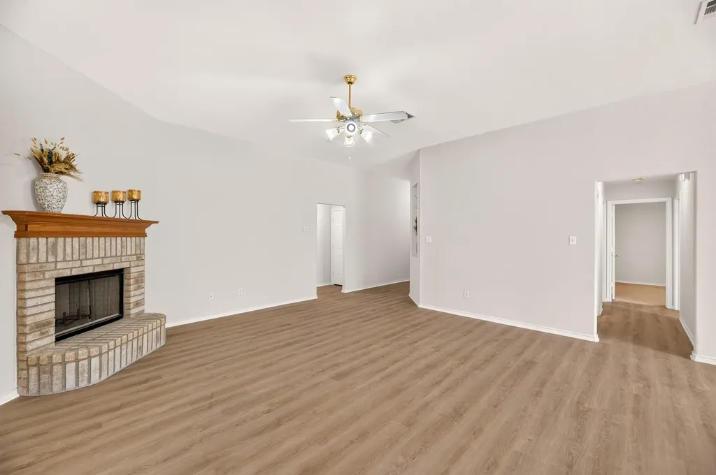 1604 Prickly Pear Street Lockhart TX 78644