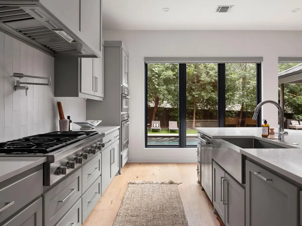 1906 Frazier Avenue Austin TX 78704