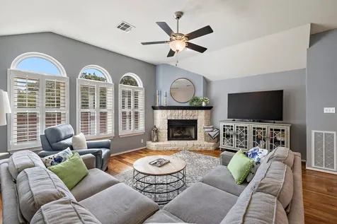 1204 Pagedale Drive Cedar Park TX 78613