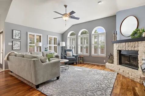 1204 Pagedale Drive Cedar Park TX 78613