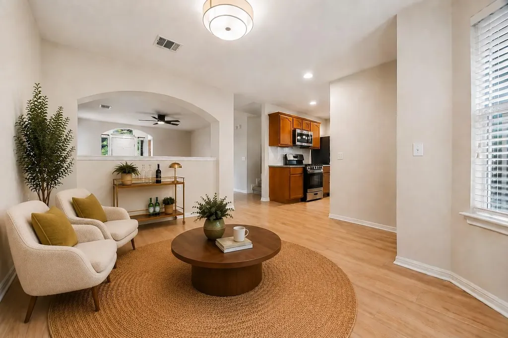 704 Fort Clark Cove Austin TX 78745