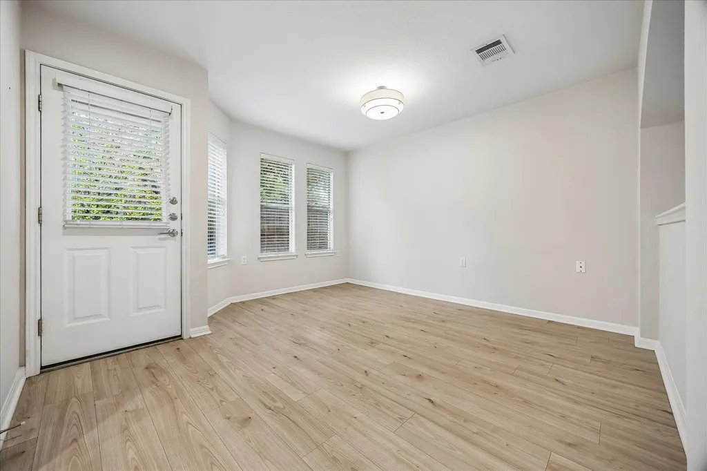 704 Fort Clark Cove Austin TX 78745