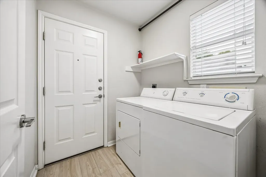 704 Fort Clark Cove Austin TX 78745