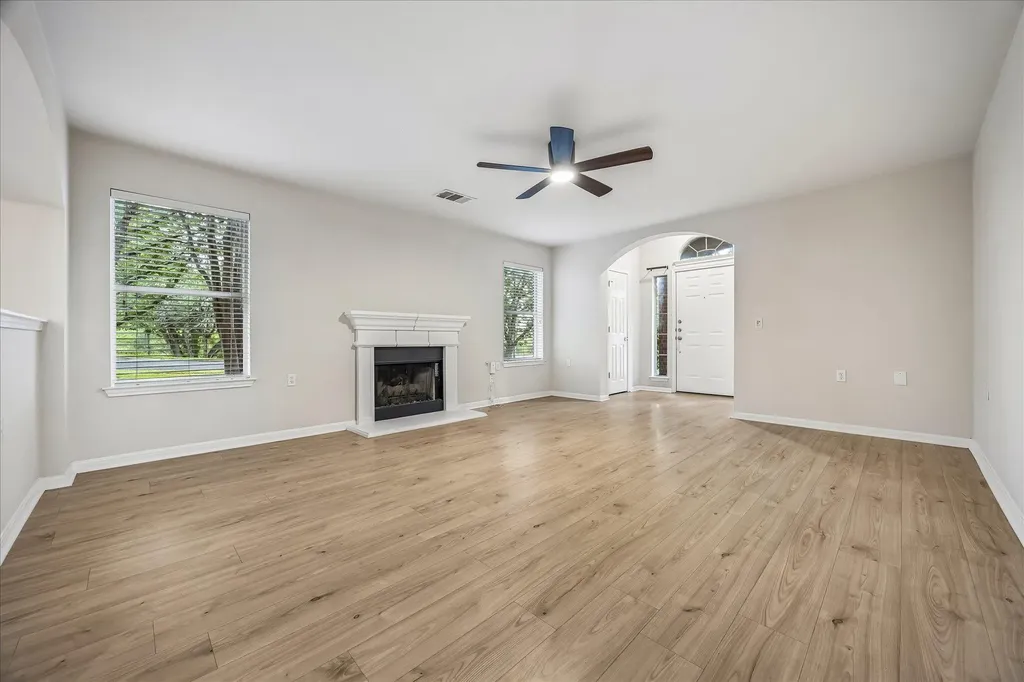704 Fort Clark Cove Austin TX 78745