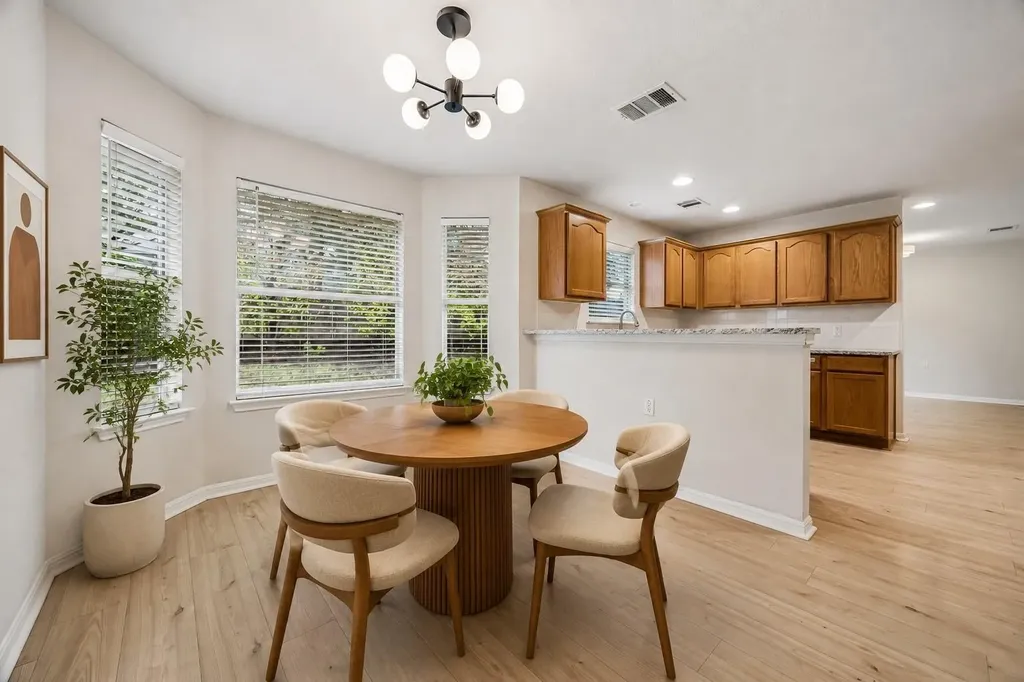 704 Fort Clark Cove Austin TX 78745