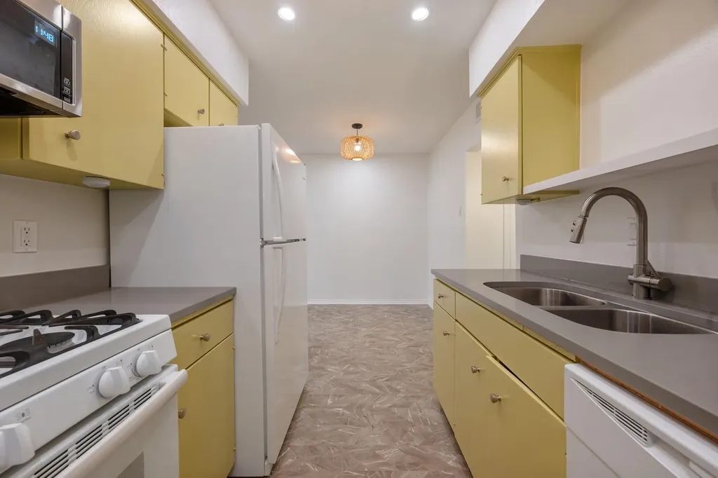 505 W 7th Street Austin TX 78701