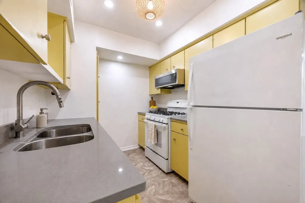 505 W 7th Street Austin TX 78701