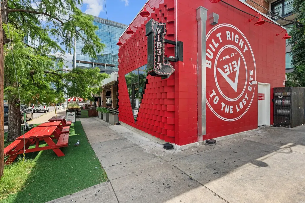 505 W 7th Street Austin TX 78701