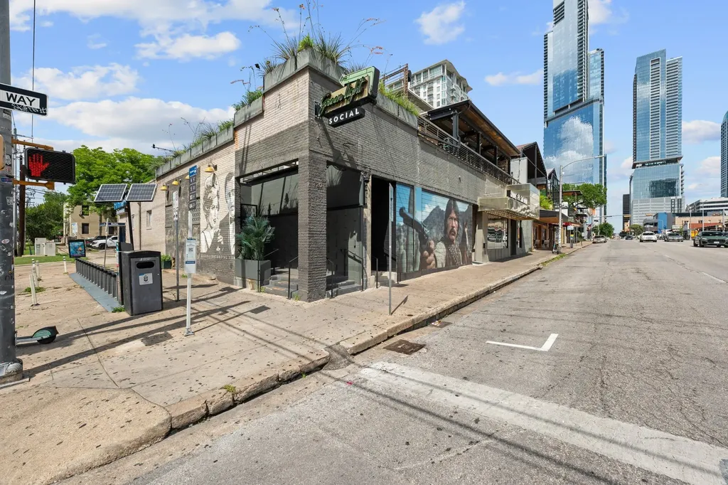 505 W 7th Street Austin TX 78701