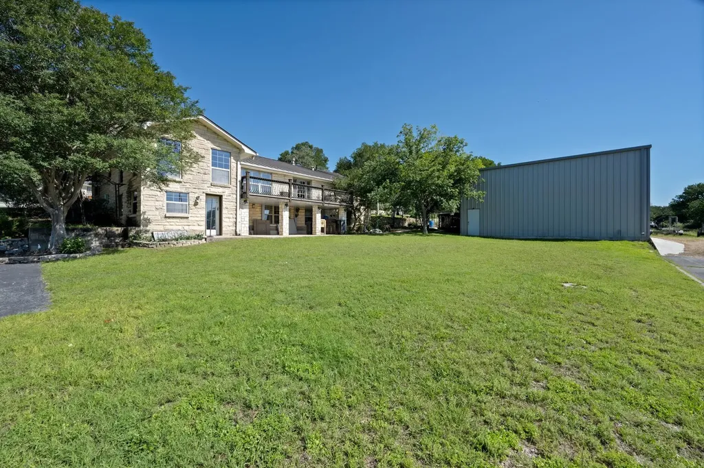 401 Crestview Drive Marble Falls TX 78654