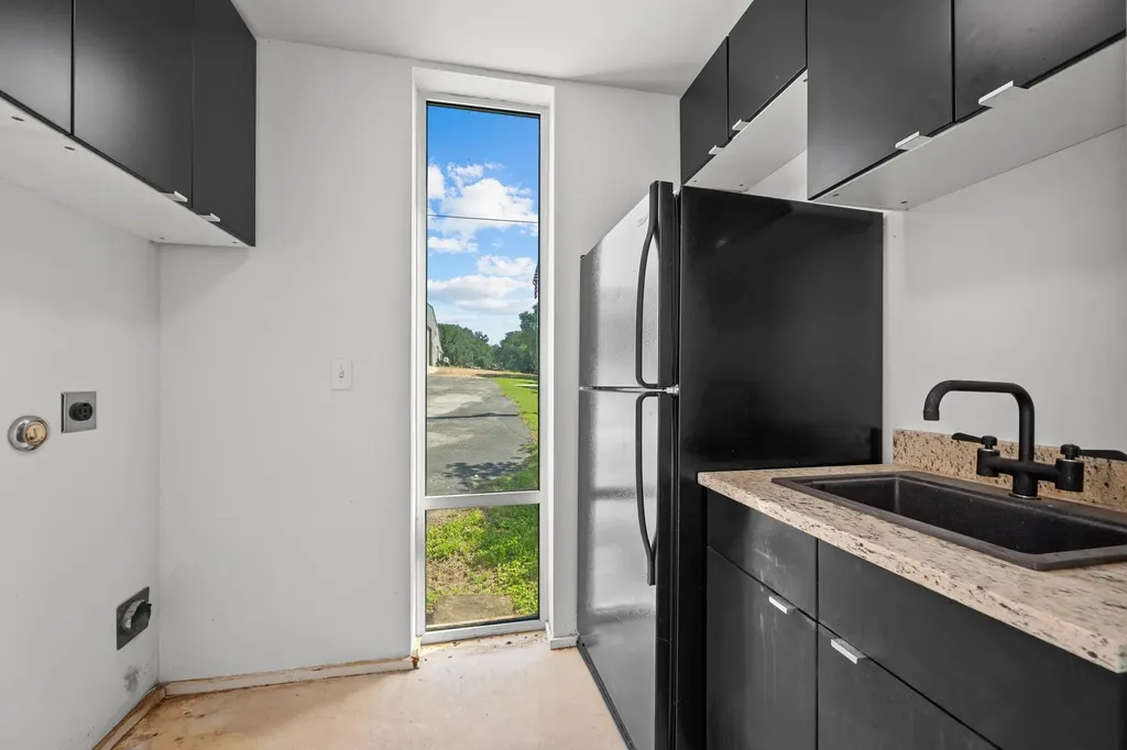 401 Crestview Drive Marble Falls TX 78654