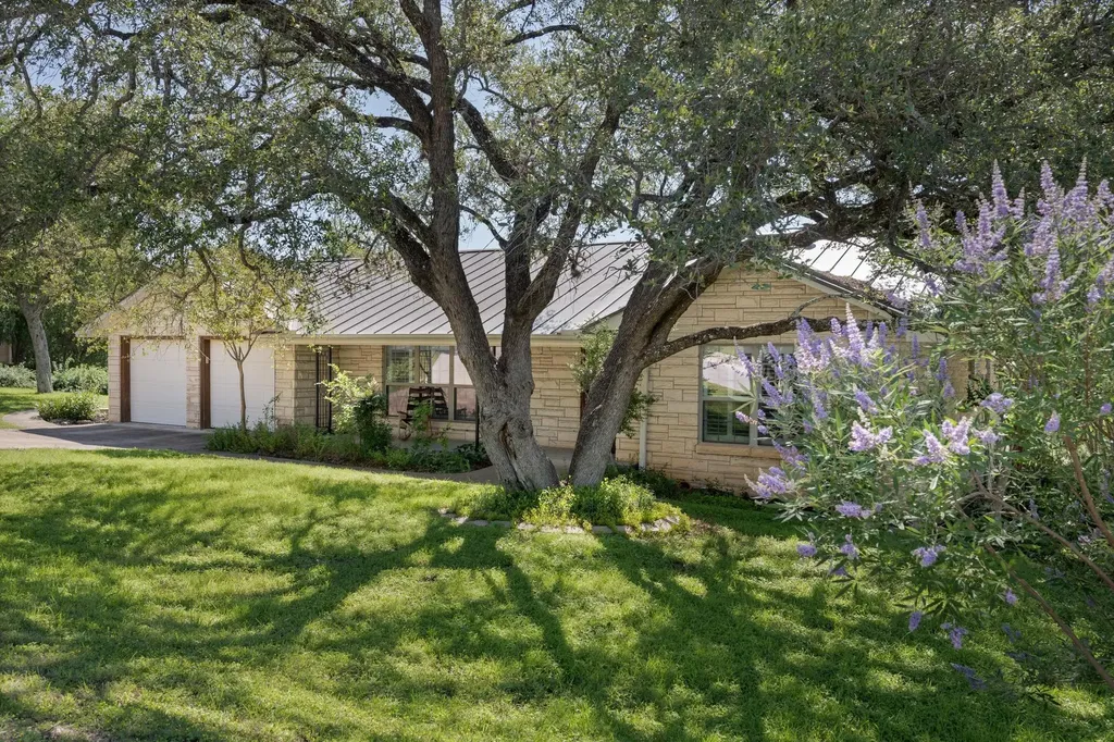 401 Crestview Drive Marble Falls TX 78654