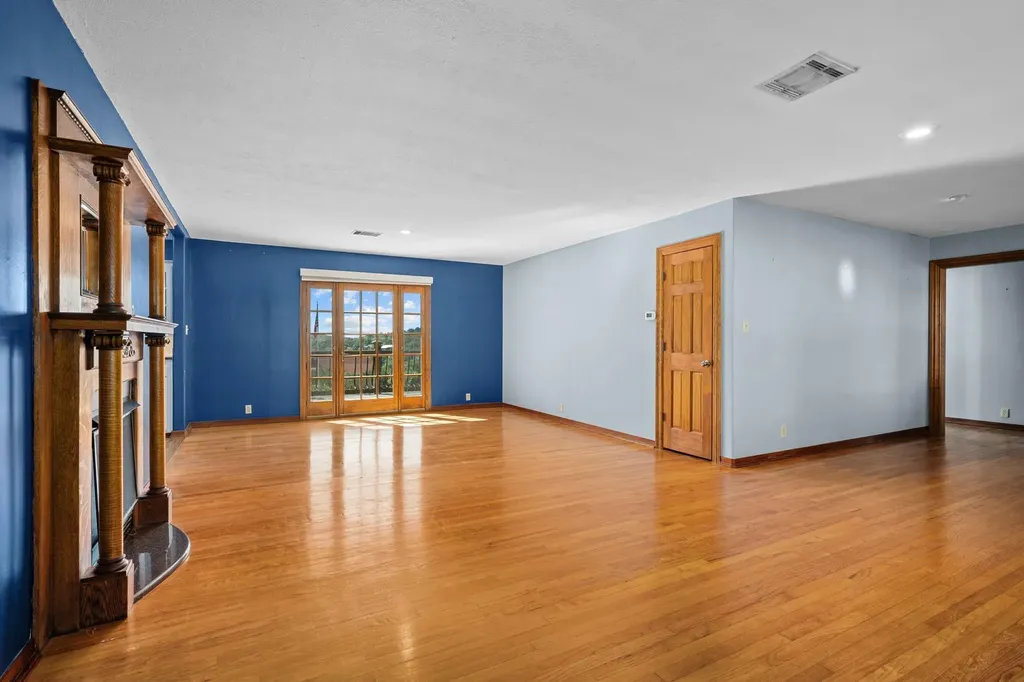 401 Crestview Drive Marble Falls TX 78654