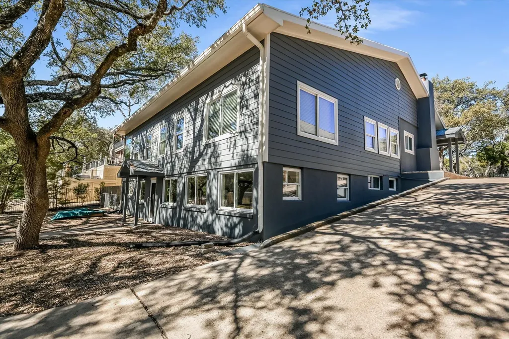 6111 Hudson Bend Road Austin TX 78734