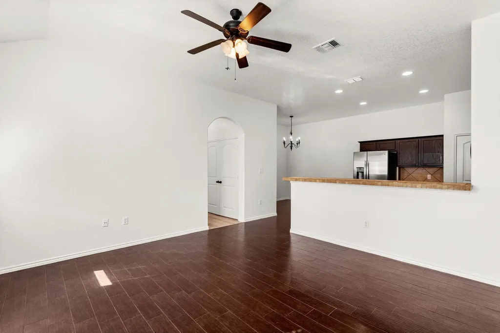 586 Creekside Circle New Braunfels TX 78130