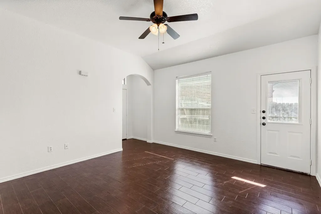 586 Creekside Circle New Braunfels TX 78130