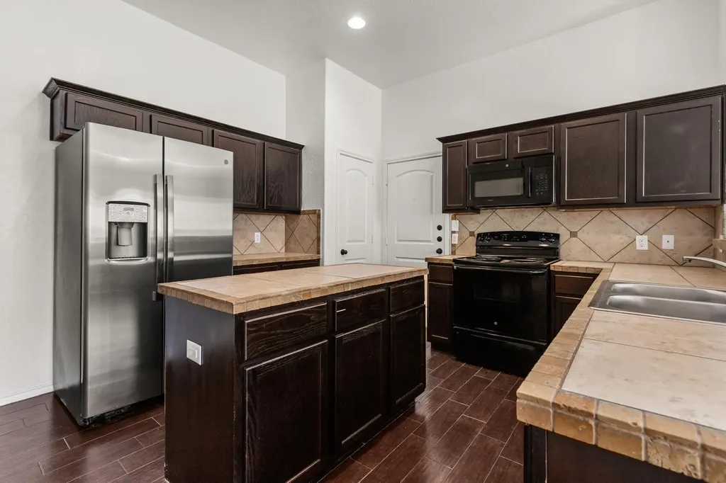 586 Creekside Circle New Braunfels TX 78130