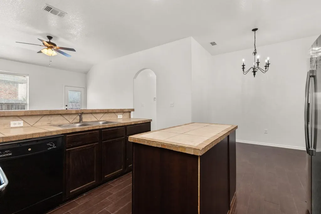 586 Creekside Circle New Braunfels TX 78130