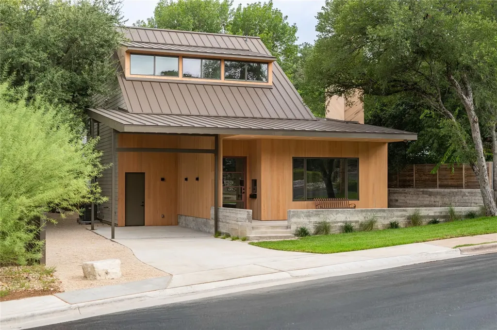 1102 Charlotte Street Austin TX 78703