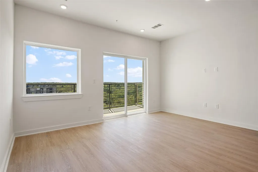4802 S Congress Avenue Austin TX 78745
