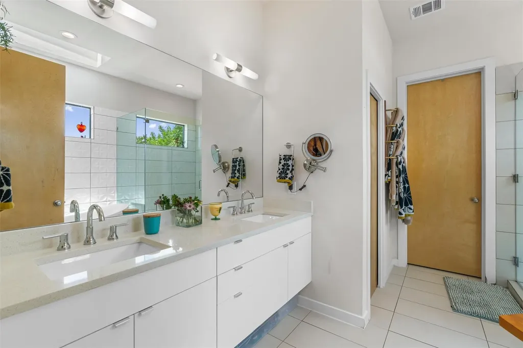 408 Starlight Village Loop Leander TX 78641