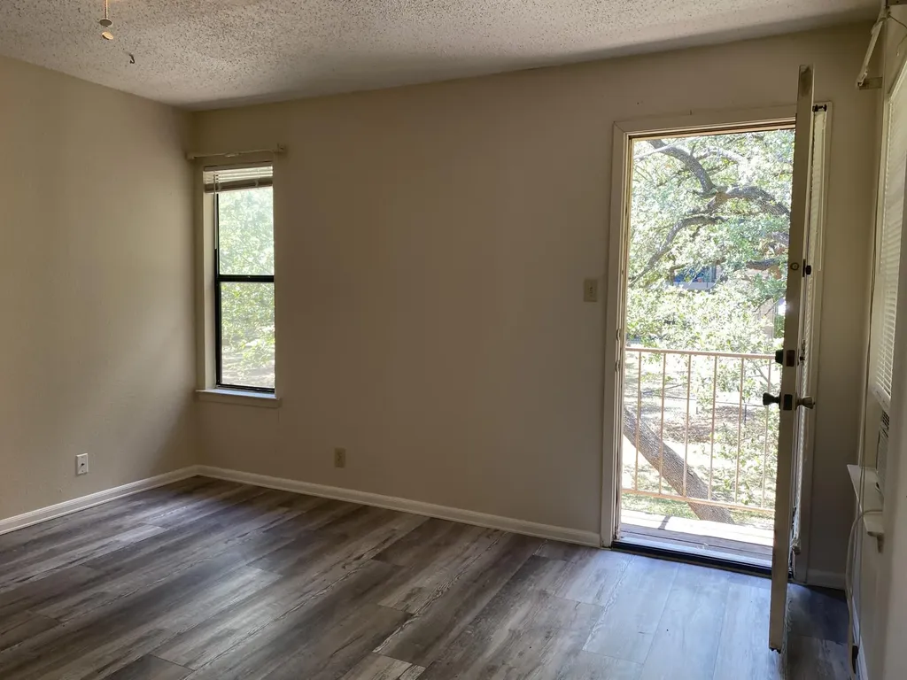 8418 Fathom Circle Austin TX 78750