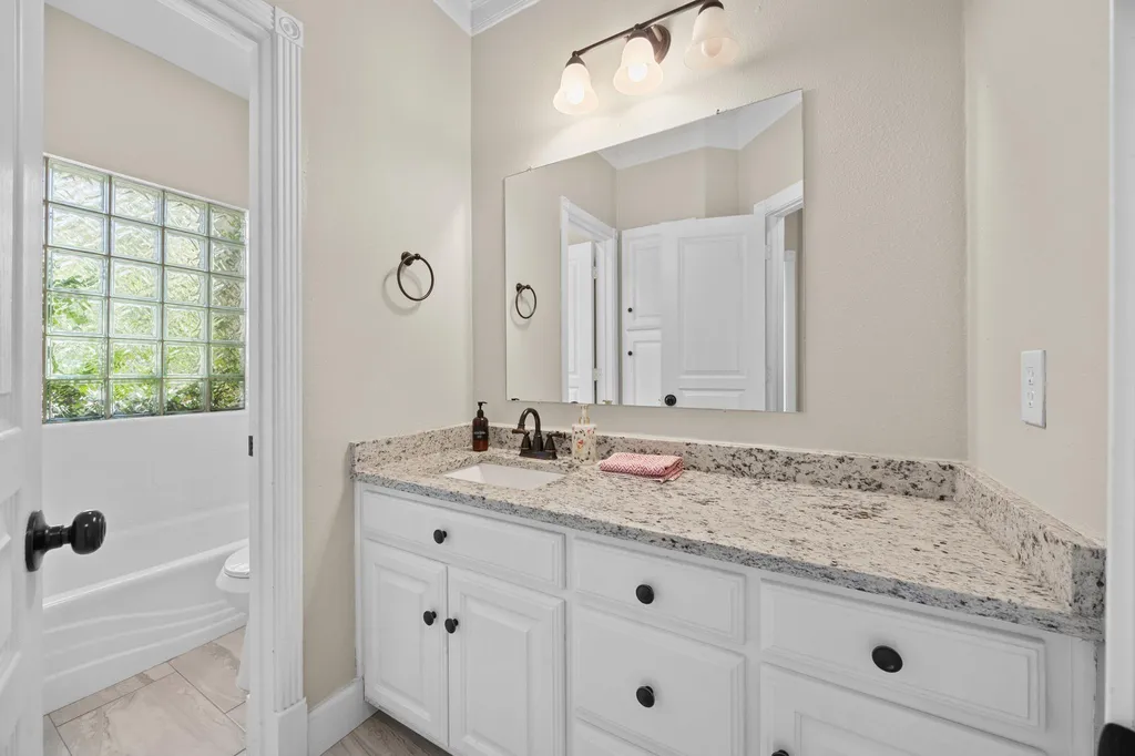 4801 Interlachen Lane Austin TX 78747
