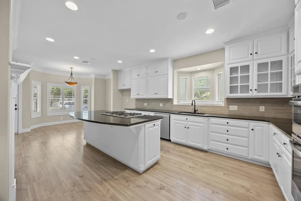 4801 Interlachen Lane Austin TX 78747