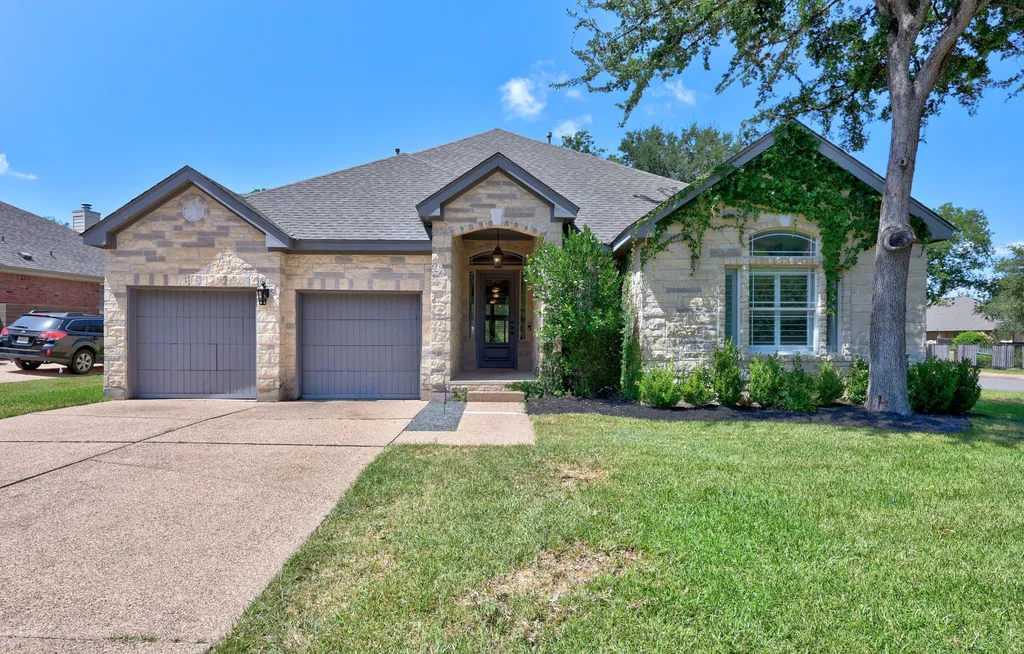 4801 Interlachen Lane Austin TX 78747