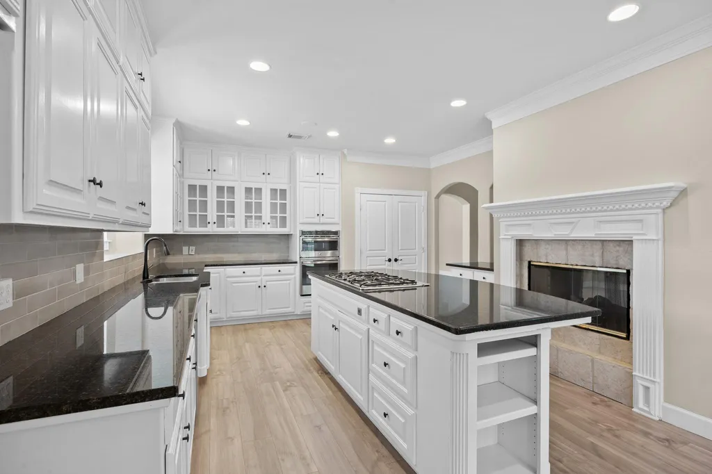 4801 Interlachen Lane Austin TX 78747