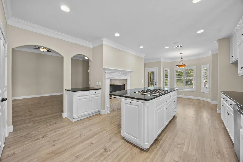 4801 Interlachen Lane Austin TX 78747