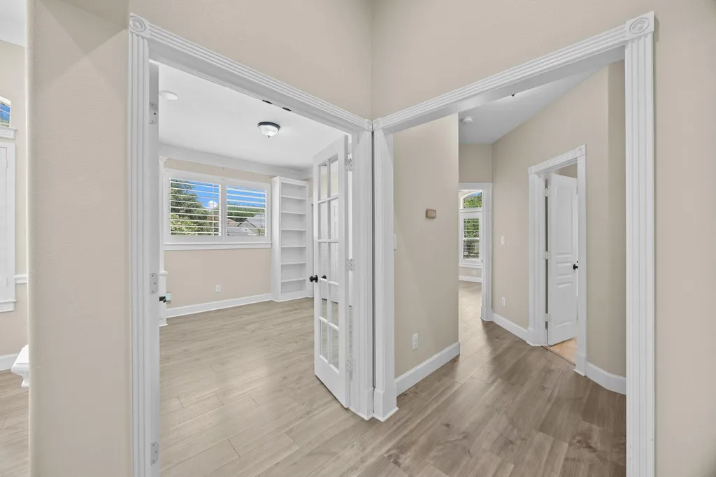 4801 Interlachen Lane Austin TX 78747