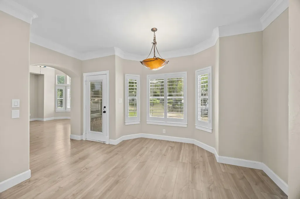 4801 Interlachen Lane Austin TX 78747