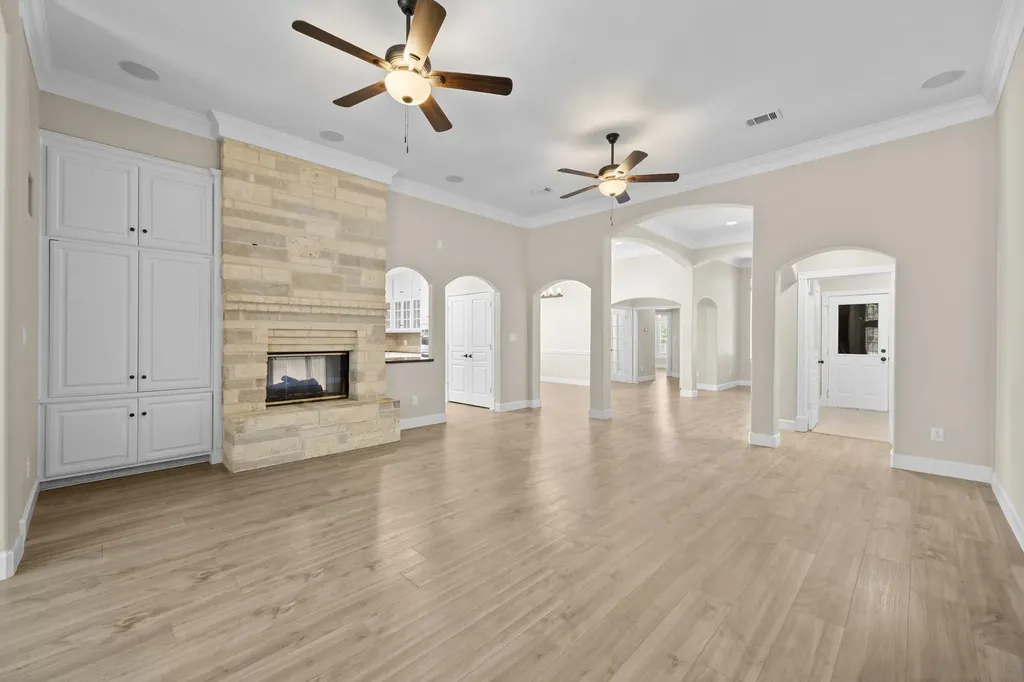 4801 Interlachen Lane Austin TX 78747