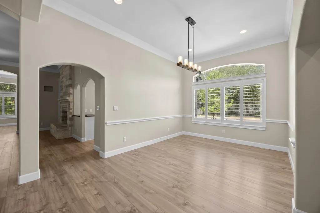 4801 Interlachen Lane Austin TX 78747