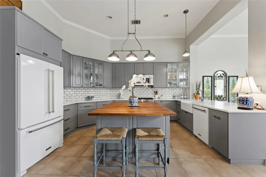 220 Mallet Court Austin TX 78737
