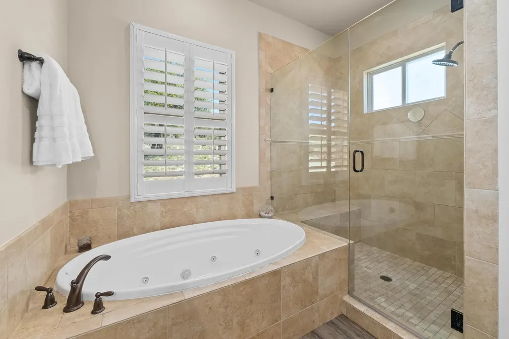 337 Golden Eagle Lane Dripping Springs TX 78620