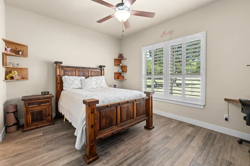 337 Golden Eagle Lane Dripping Springs TX 78620