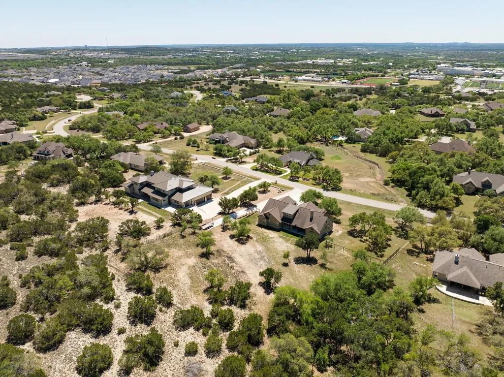 337 Golden Eagle Lane Dripping Springs TX 78620