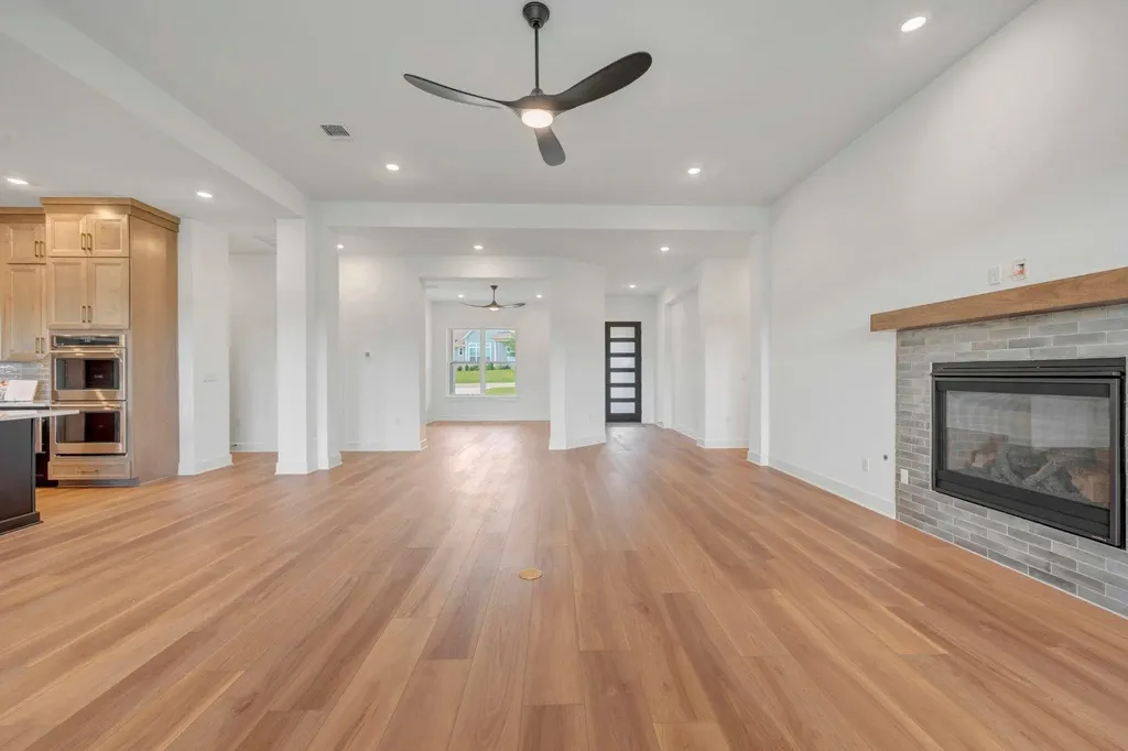 438 Rees Landing Road Spicewood TX 78669