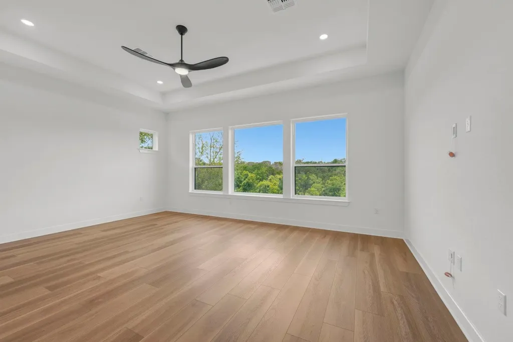 438 Rees Landing Road Spicewood TX 78669