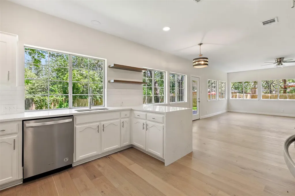 3811 Standfield Court Austin TX 78732